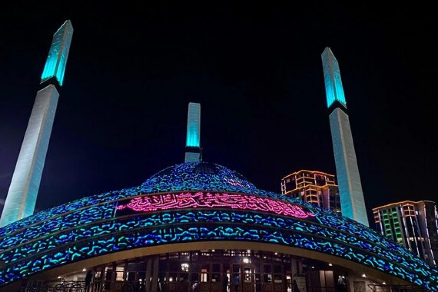 Ослепительные огни вечерней Чечни
